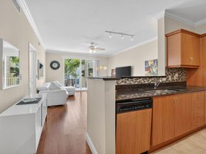 804 E Windward Way 422, Lantana FL 33462