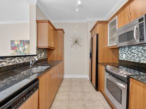 804 E Windward Way 422, Lantana FL 33462