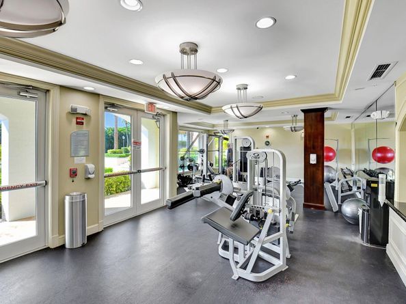 804 E Windward Way 422, Lantana FL 33462
