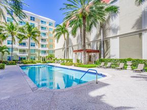 804 E Windward Way 422, Lantana FL 33462