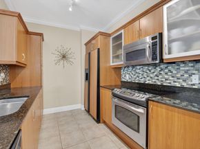 804 E Windward Way 422, Lantana FL 33462