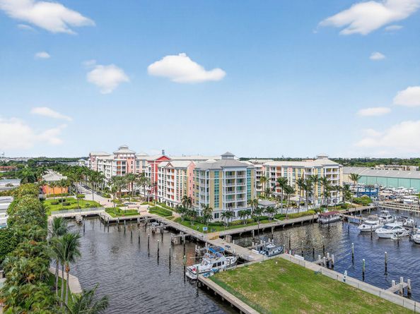 804 E Windward Way 422, Lantana FL 33462