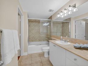 804 E Windward Way 422, Lantana FL 33462