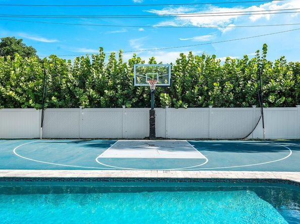900 SW 16th Street, Boca Raton FL 33486