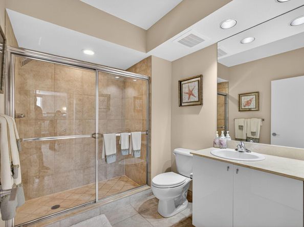 1551 N Flagler 1217 Drive 1217, West Palm Beach FL 33401