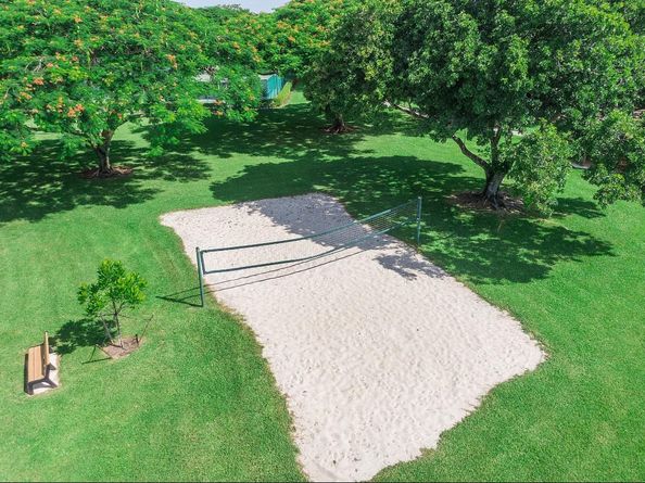 10253 NW 66th Dr, Parkland FL 33076