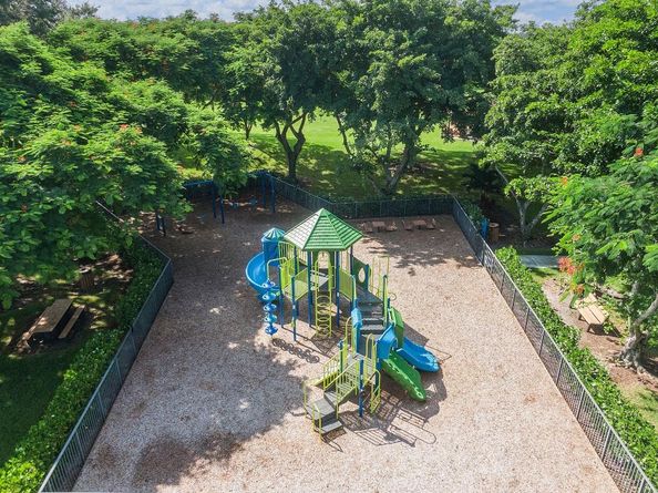 10253 NW 66th Dr, Parkland FL 33076