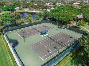 10253 NW 66th Dr, Parkland FL 33076