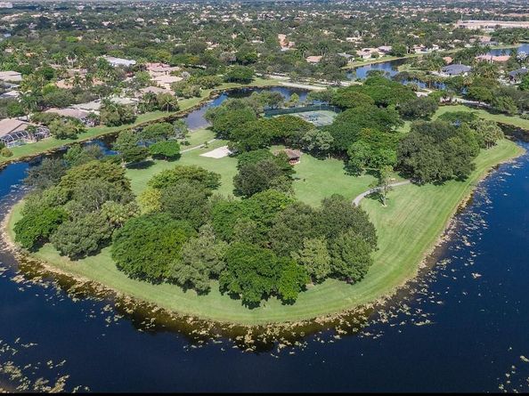 10253 NW 66th Dr, Parkland FL 33076