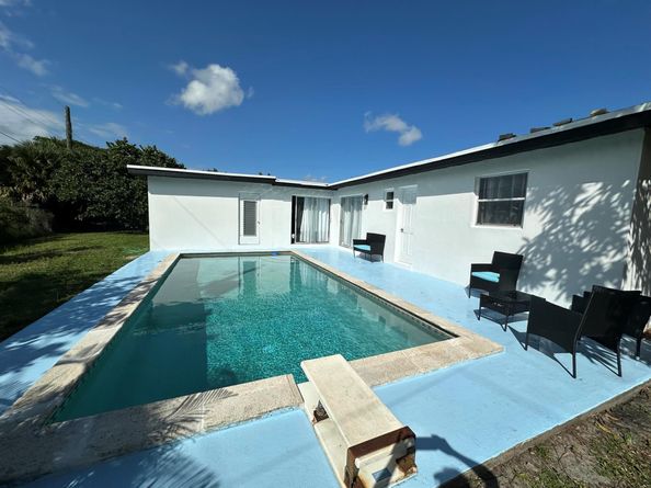 1865 W Chatham Road, West Palm Beach FL 33415