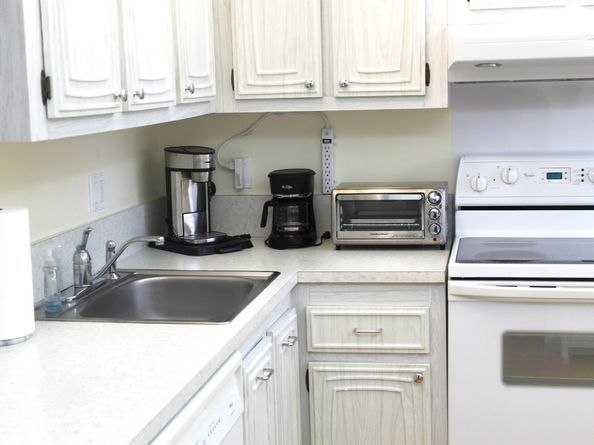 6461 NW 2nd Avenue 102, Boca Raton FL 33487
