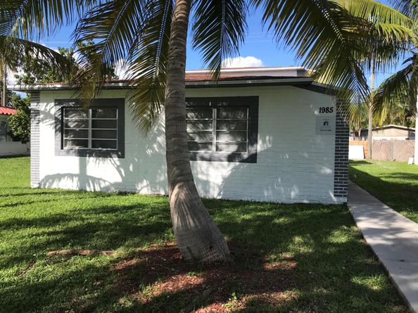 Undisclosed Address #RX-11130556, North Miami Beach FL 33162