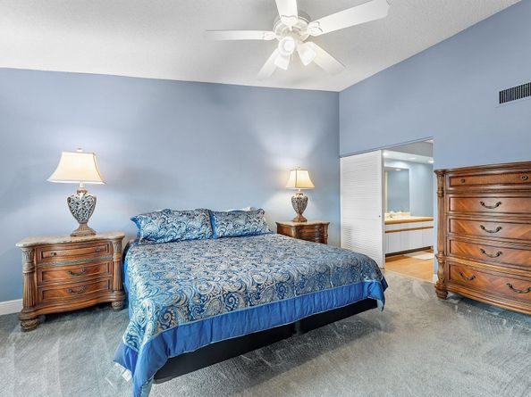 7465 N Glendevon Lane N 1207, Delray Beach FL 33446