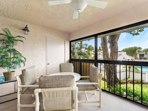 7465 N Glendevon Lane N 1207, Delray Beach FL 33446