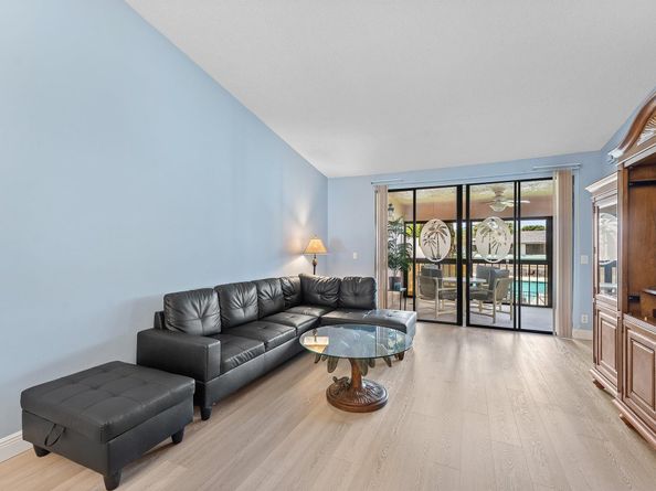 7465 N Glendevon Lane N 1207, Delray Beach FL 33446