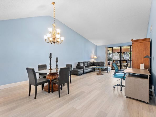 7465 N Glendevon Lane N 1207, Delray Beach FL 33446