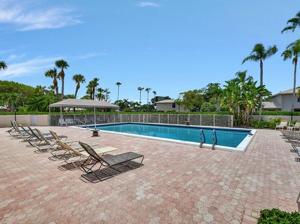 15 Stratford Drive B, Boynton Beach FL 33436
