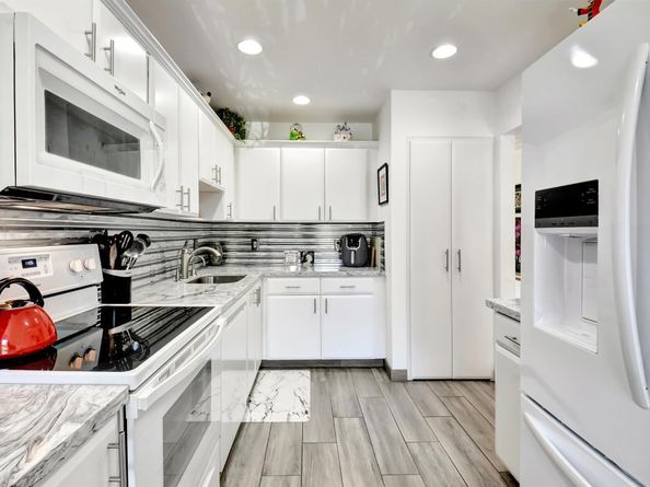 15 Stratford Drive B, Boynton Beach FL 33436