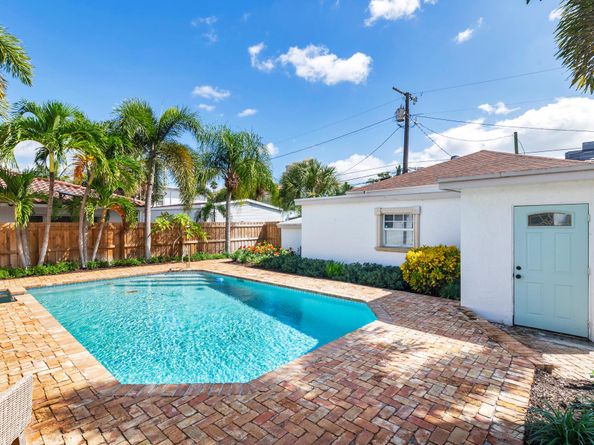 254 9th Street, West Palm Beach FL 33401