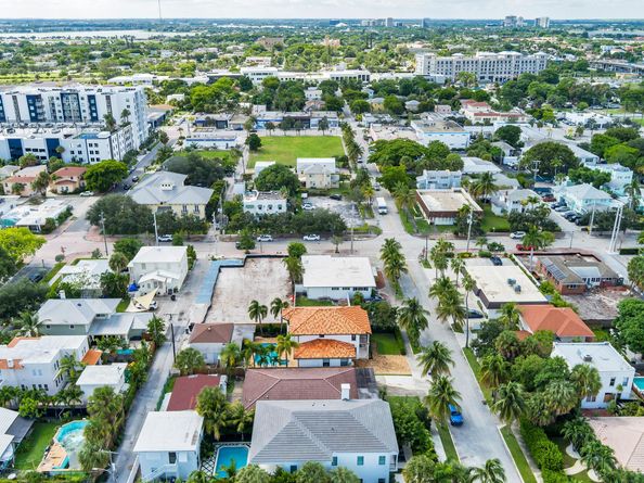 254 9th Street, West Palm Beach FL 33401