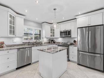 4555 Apple Tree Circle
