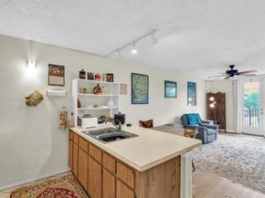 2701 Riverside Dr 305B, Coral Springs FL 33065