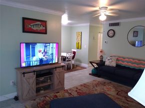 2010 Fillmore St 303, Hollywood FL 33020