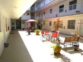 2010 Fillmore St 303, Hollywood FL 33020