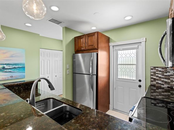 3501 NW 47th Ave 614, Lauderdale Lakes FL 33319