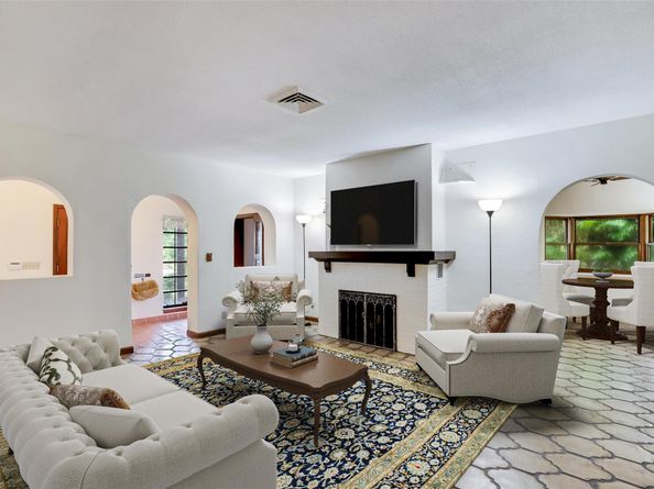 1022 SE 12th Way, Fort Lauderdale FL 33316
