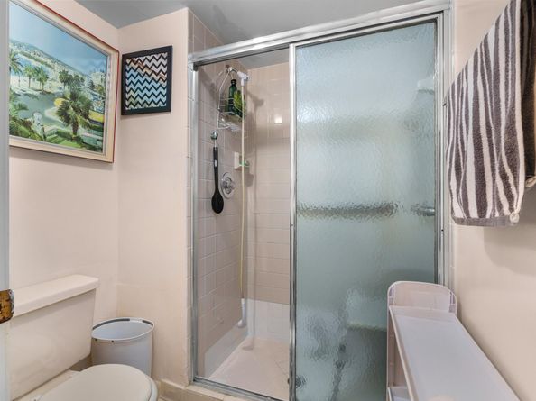 3138 Via Poinciana 111, Lake Worth FL 33467