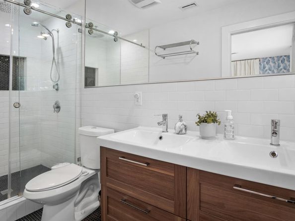4010 NE 18th Avenue, Oakland Park FL 33334