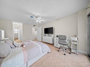 3959 Via Poinciana 203, Lake Worth FL 33467