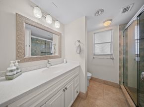 3959 Via Poinciana 203, Lake Worth FL 33467