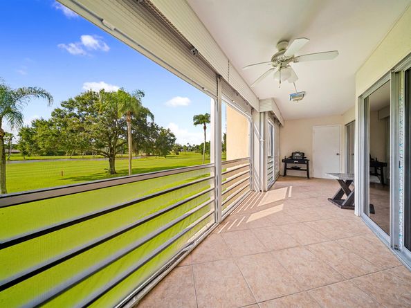 3959 Via Poinciana 203, Lake Worth FL 33467