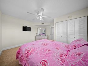 3959 Via Poinciana 203, Lake Worth FL 33467