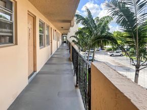 2145 Pierce Street 326, Hollywood FL 33020