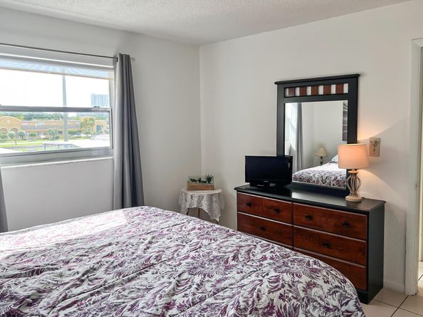 2145 Pierce Street 326, Hollywood FL 33020