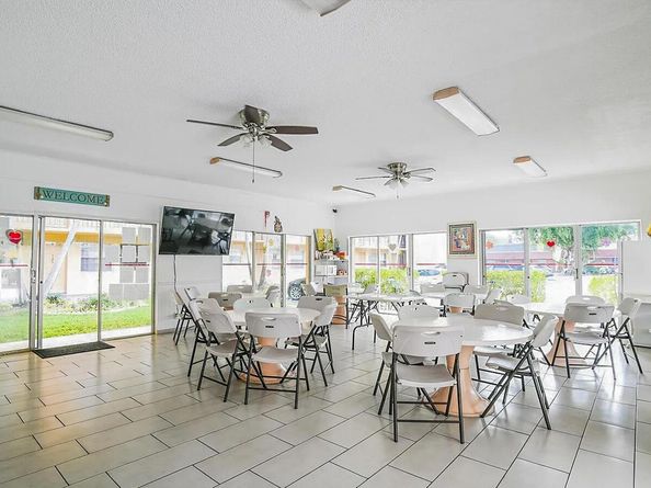 2145 Pierce Street 326, Hollywood FL 33020
