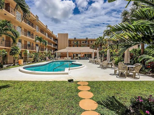 2145 Pierce Street 326, Hollywood FL 33020