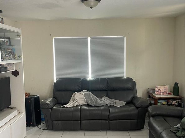 3041 NW 3rd St, Pompano Beach FL 33069