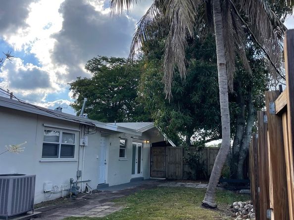 901 N 46th Ave, Hollywood FL 33021