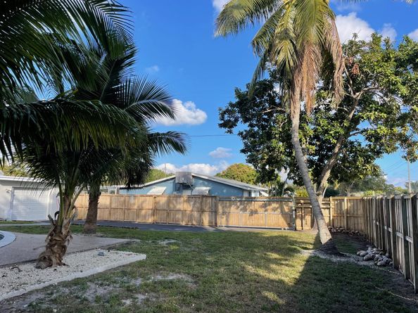 901 N 46th Ave, Hollywood FL 33021
