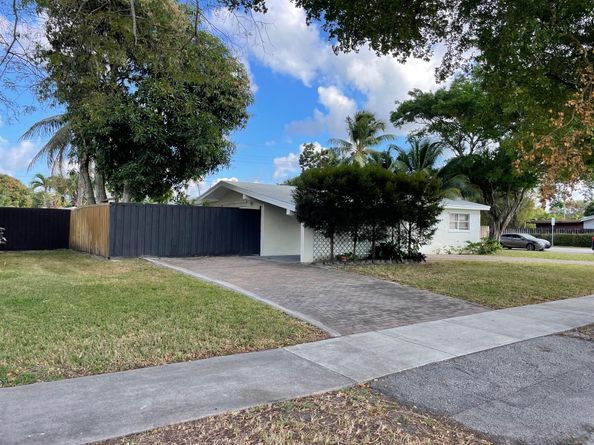 901 N 46th Ave, Hollywood FL 33021