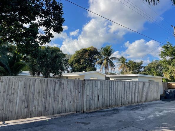 901 N 46th Ave, Hollywood FL 33021