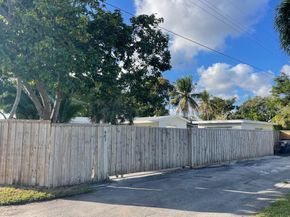 901 N 46th Ave, Hollywood FL 33021