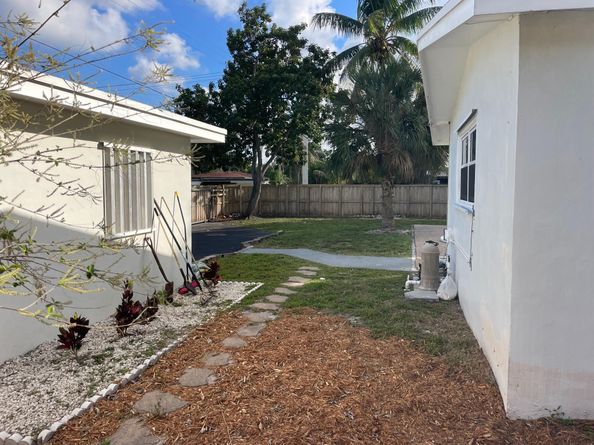 901 N 46th Ave, Hollywood FL 33021