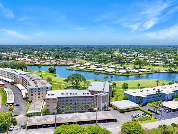 145 Atlantis Boulevard Ph4, Atlantis FL 33462