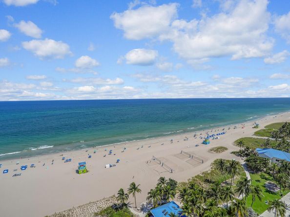 111 N Pompano Beach Boulevard 1909, Pompano Beach FL 33062