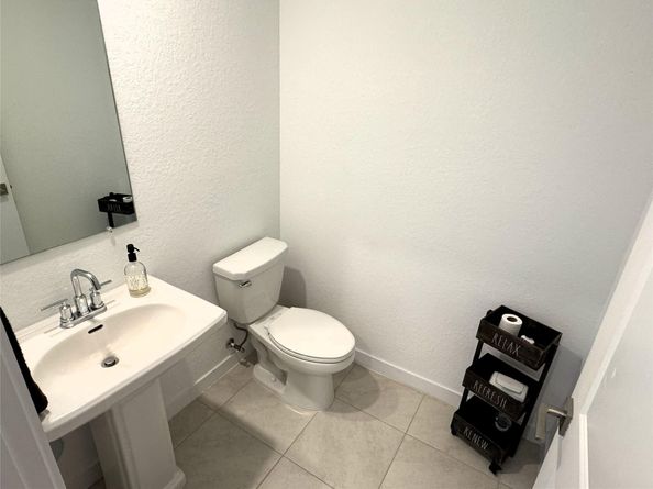 527 NW 17th Street, Fort Lauderdale FL 33311